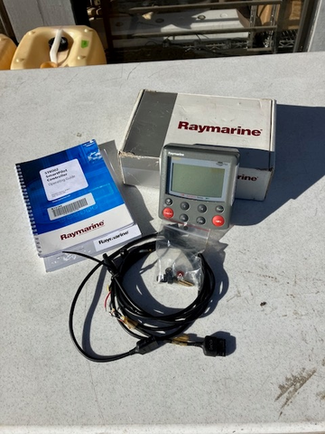 RAYMARINE DATAMARINE DEPTH DISPLAY